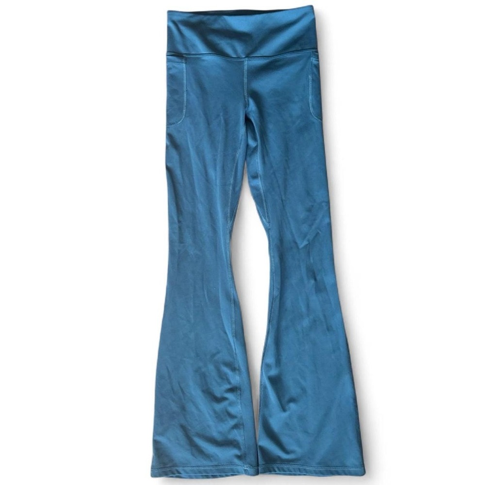 Under Armour blue high-rise yoga pants flare leggings